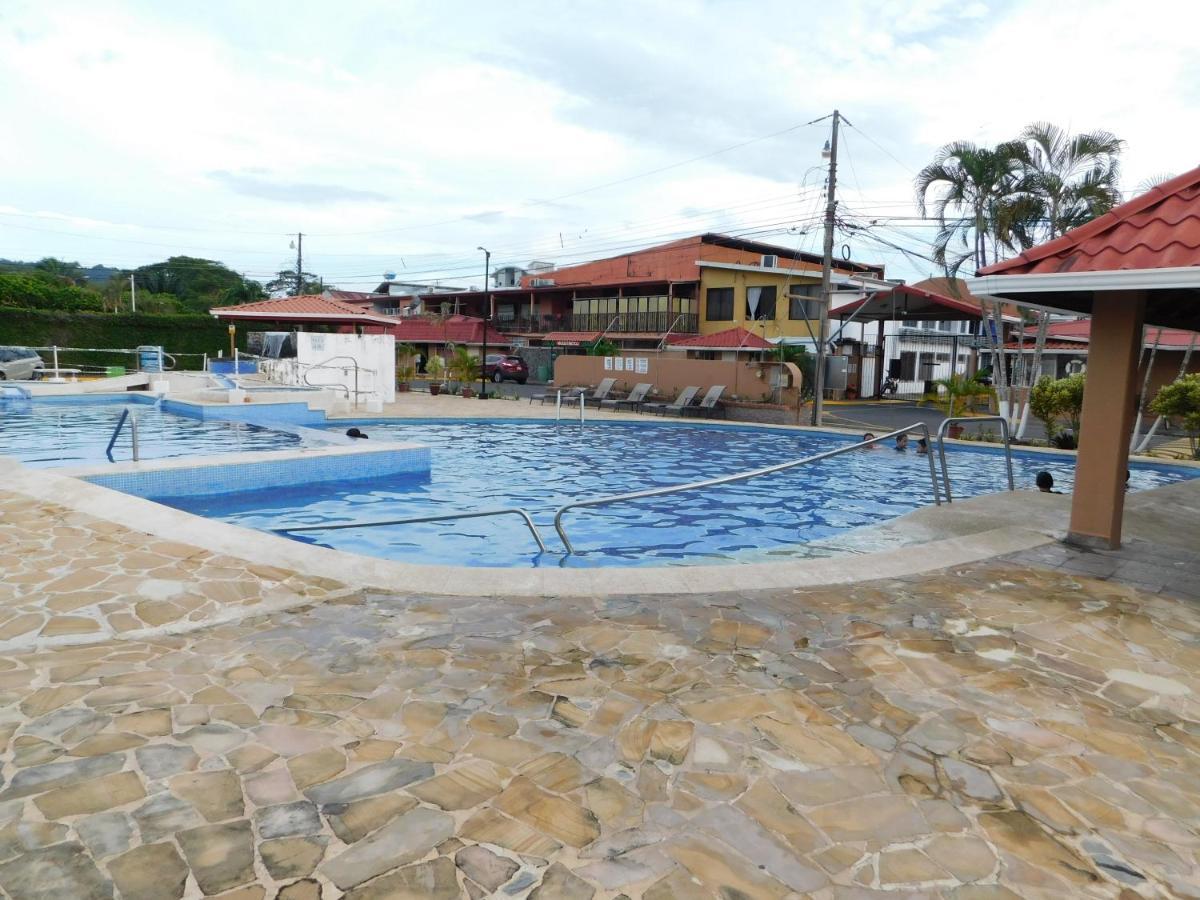Condo Villa B27 Sleeps Five People - B28 Sleeps Six People - Price Includes Housekeeping Fees Not Taxes - Very Close To The Pool And Beach! Jacó Exteriör bild