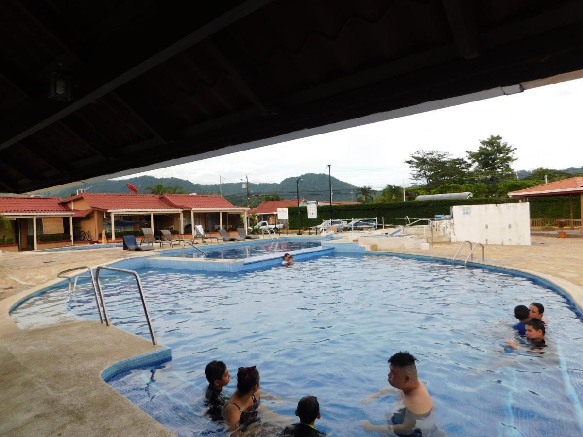 Condo Villa B27 Sleeps Five People - B28 Sleeps Six People - Price Includes Housekeeping Fees Not Taxes - Very Close To The Pool And Beach! Jacó Exteriör bild