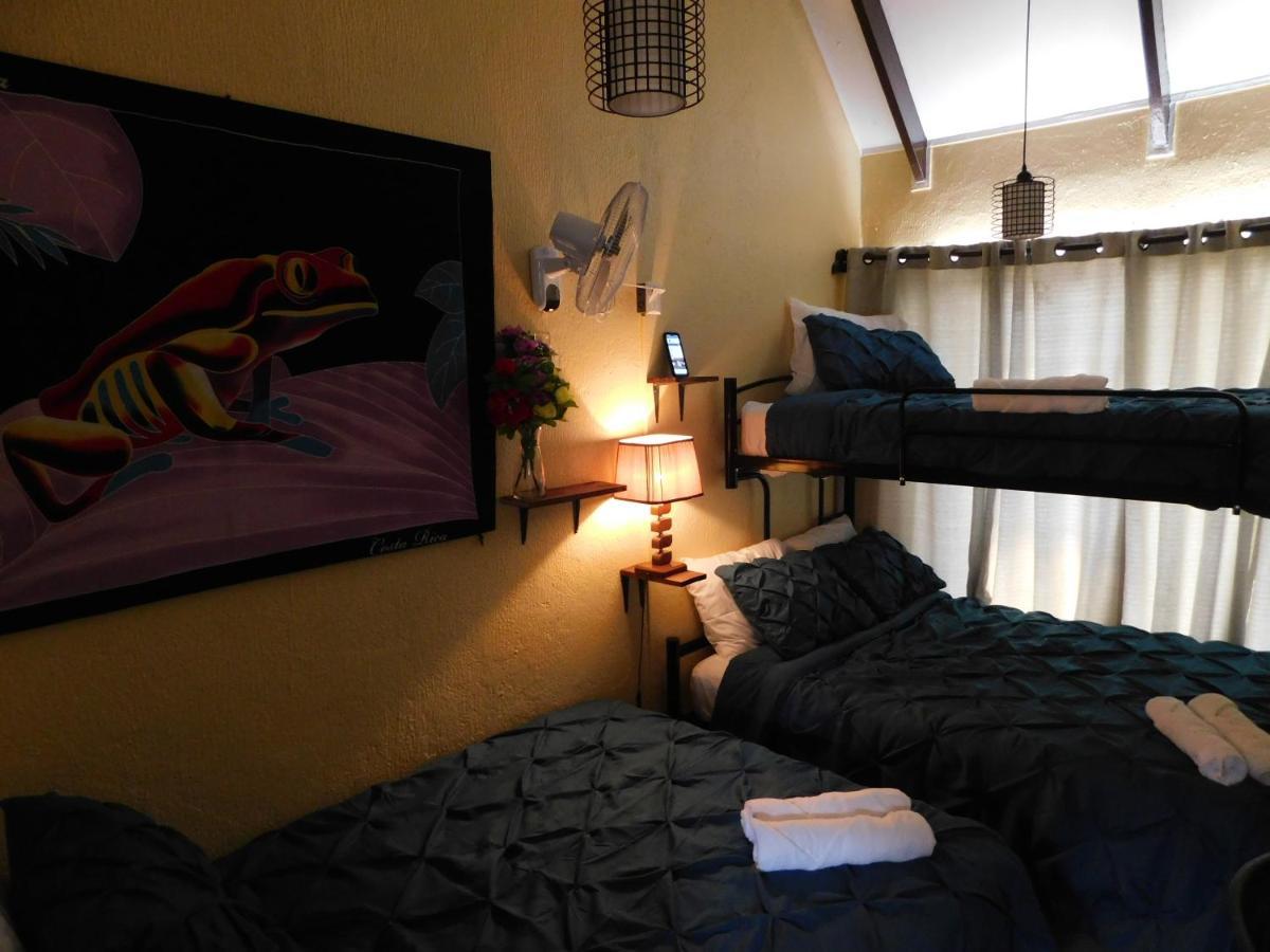 Condo Villa B27 Sleeps Five People - B28 Sleeps Six People - Price Includes Housekeeping Fees Not Taxes - Very Close To The Pool And Beach! Jacó Exteriör bild