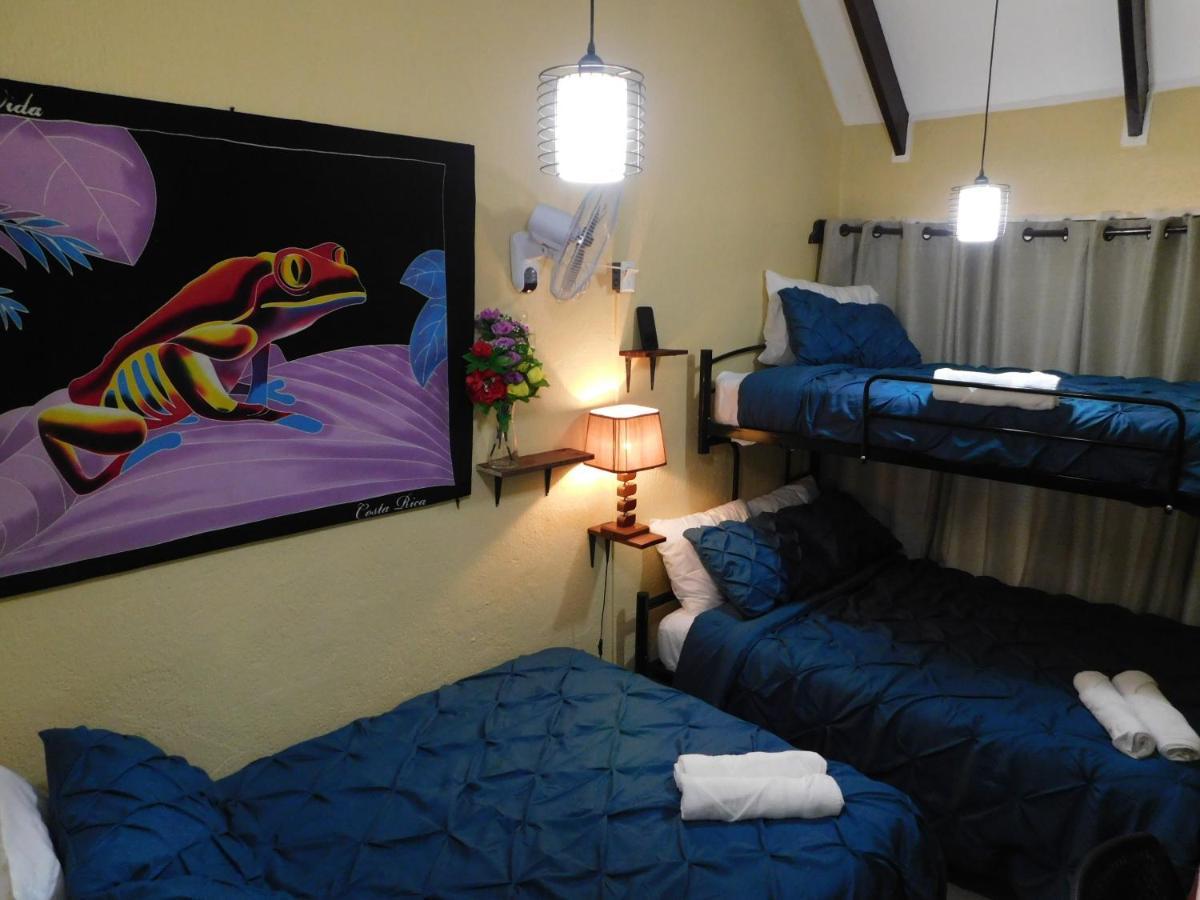 Condo Villa B27 Sleeps Five People - B28 Sleeps Six People - Price Includes Housekeeping Fees Not Taxes - Very Close To The Pool And Beach! Jacó Exteriör bild